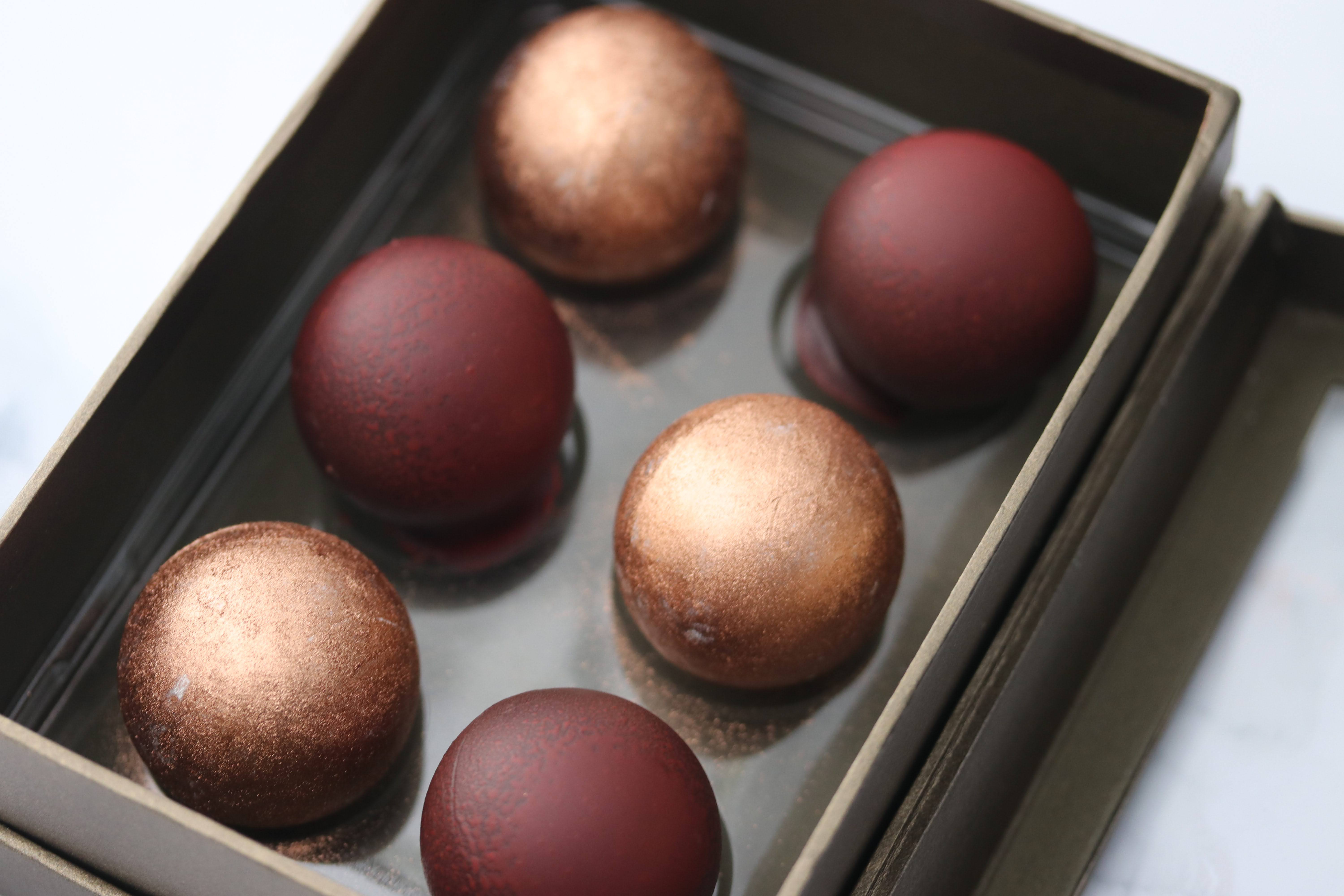 Deluxe Combo Chocolate Bomb Box | Atelier Disset